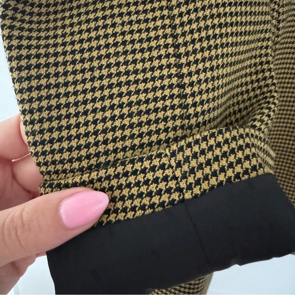 Gestuz snatched waist blazer - Picture 8 of 12